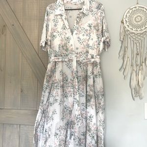 Calvin Klein Floral Dress Short sleeve - beautiful and fit and flare